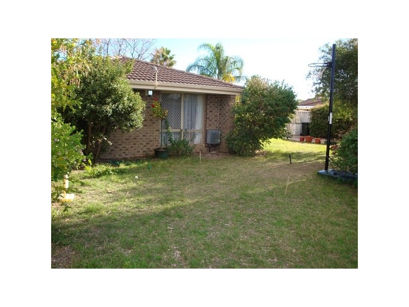 40 Linvile Avenue, Cooloongup WA 6168