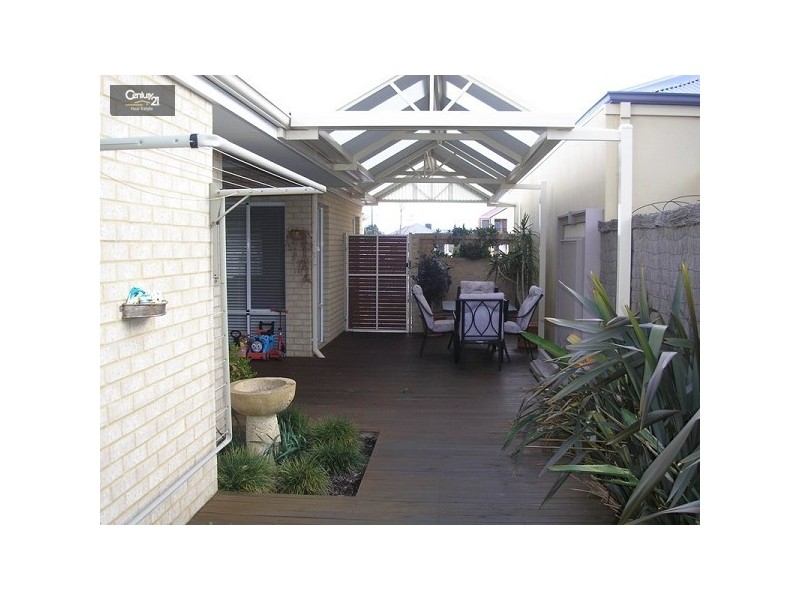 15 Renegade Path, Rockingham WA 6168