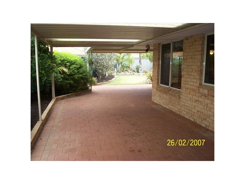 28 Montebourg Meander, Port Kennedy WA 6172