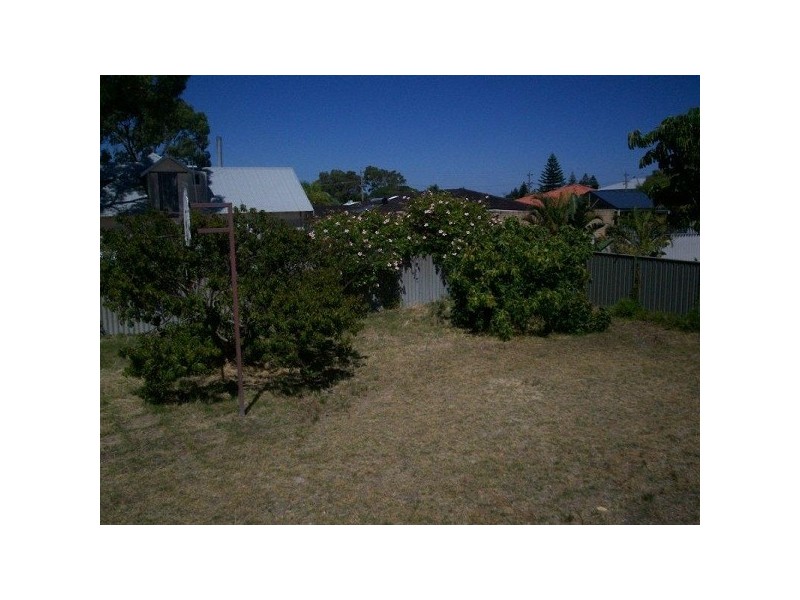 22 Watts Road, Shoalwater WA 6169
