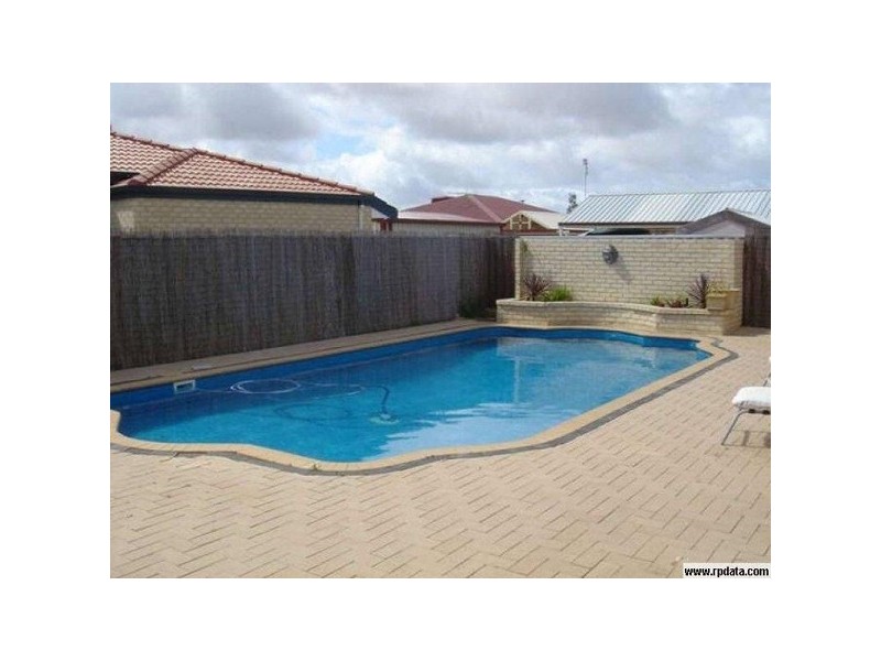 12 Eiffel Crescent, Port Kennedy WA 6172