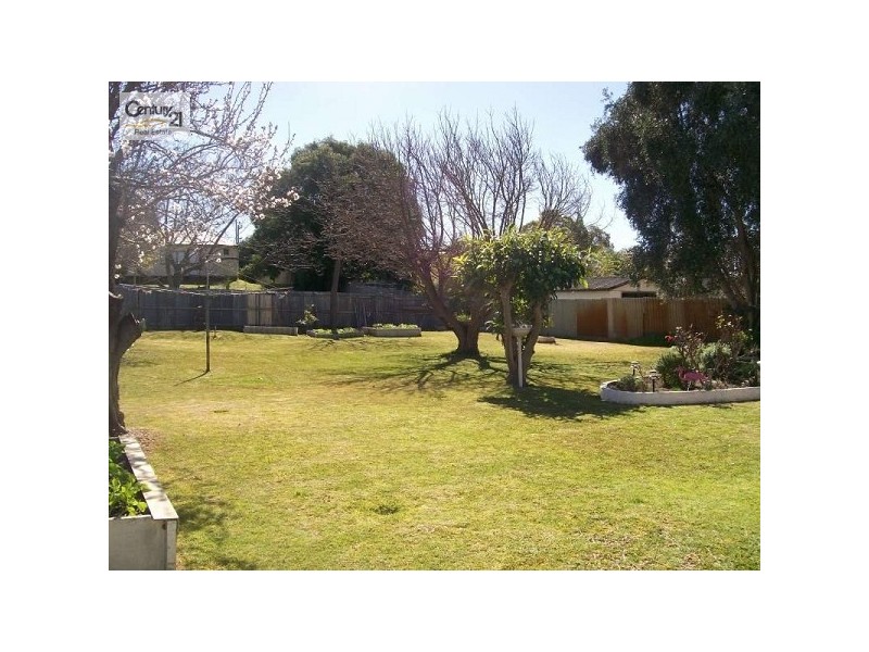 122 Lewington Street, Rockingham WA 6168