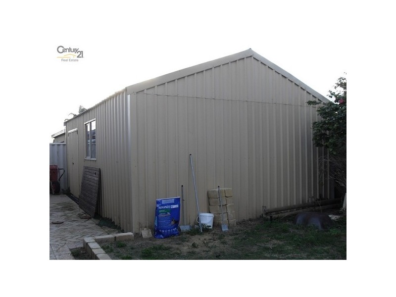 73 Triton Avenue, Waikiki WA 6169