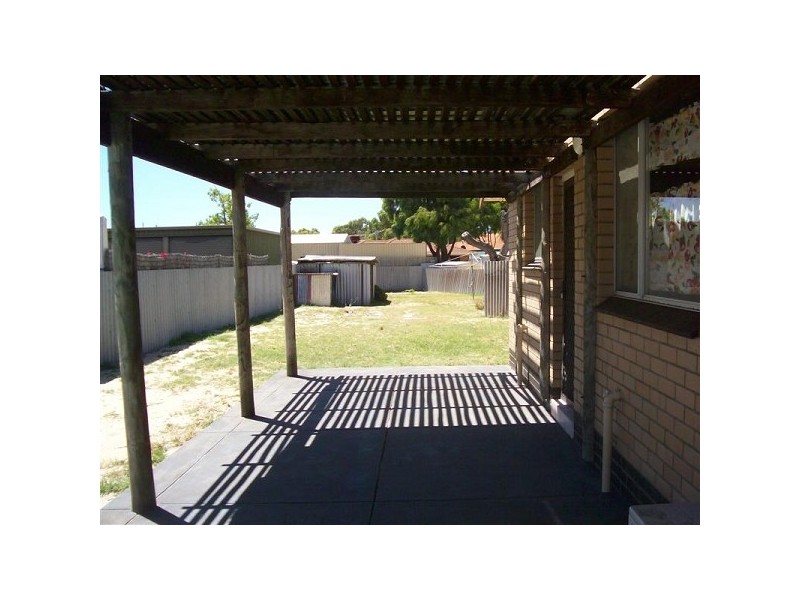 24B Janet Road, Safety Bay WA 6169