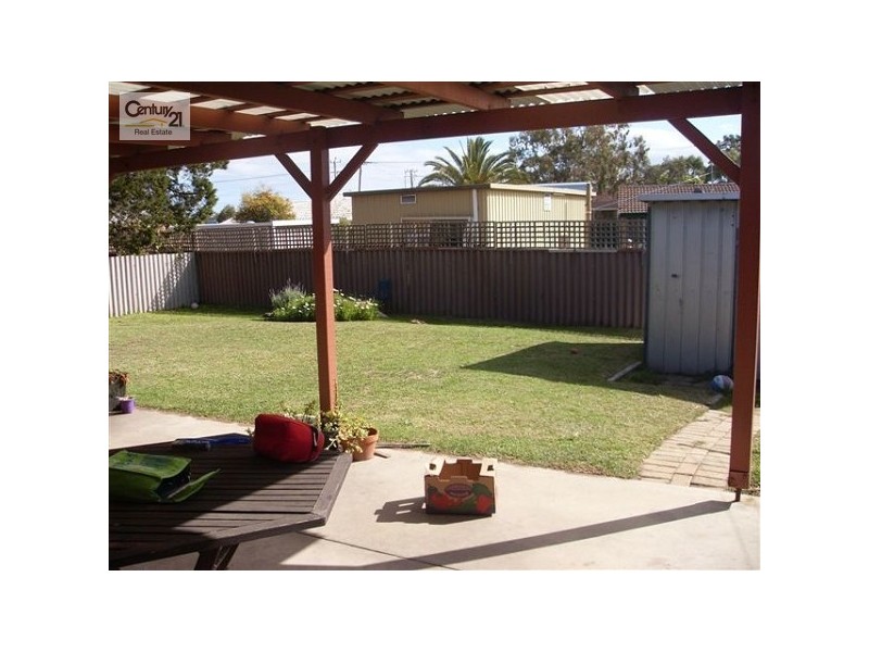 16 Annean Loop, Cooloongup WA 6168
