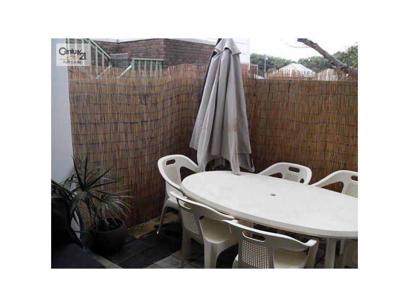 1/52 Kent Street, Rockingham WA 6168