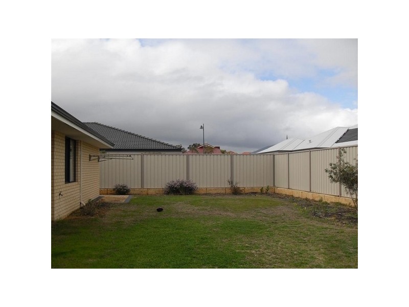 10 Jaubert Avenue, Secret Harbour WA 6173