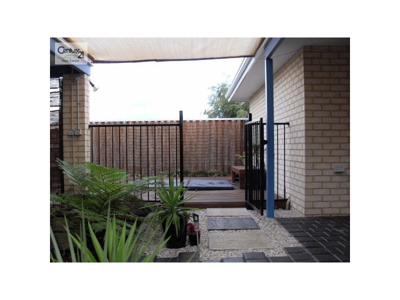 15 Grado Lane, Port Kennedy WA 6172