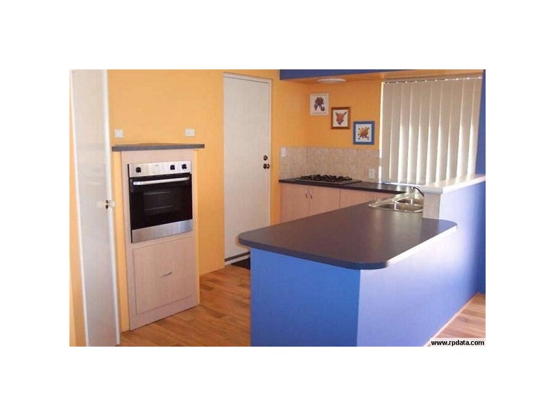 40 Zaragoza Road, Port Kennedy WA 6172