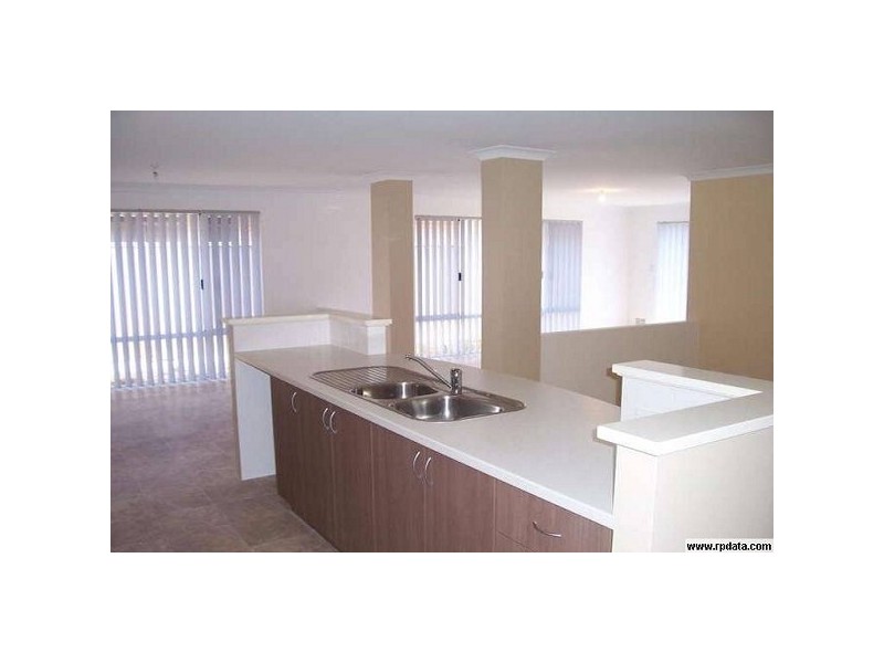 2 Torquay Way, Secret Harbour WA 6173