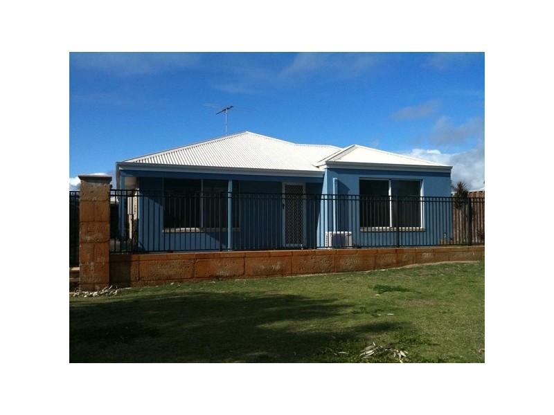 15 Grado Lane, Port Kennedy WA 6172
