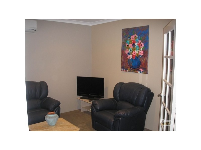2/8 Hymus Street, Rockingham WA 6168
