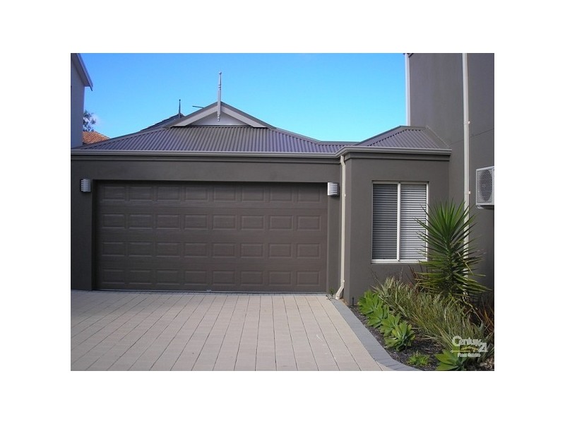 2/8 Hymus Street, Rockingham WA 6168