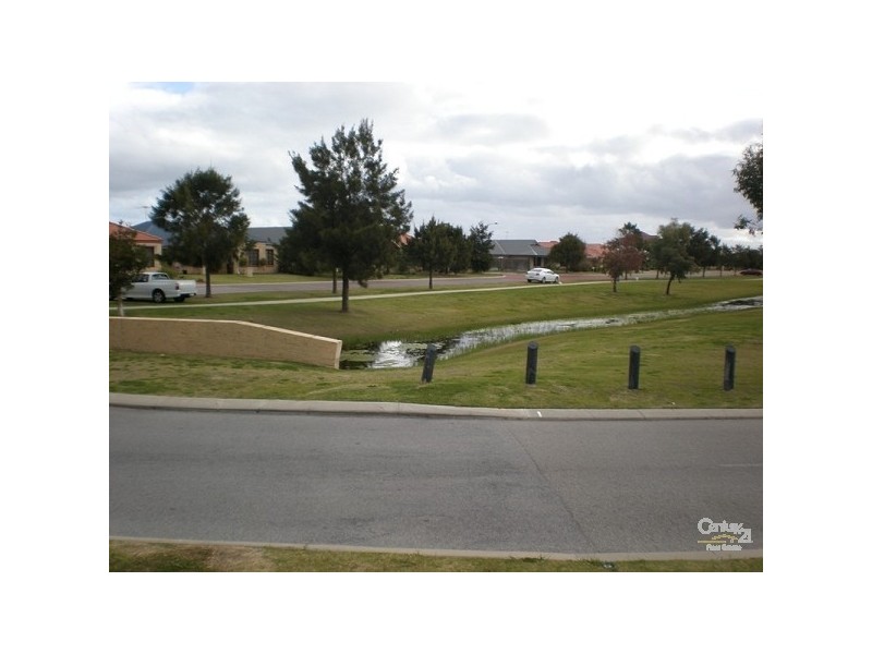 49 Ritchie Drive, Rockingham WA 6168