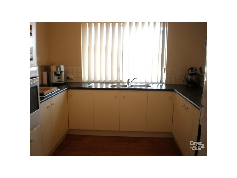 49 Ritchie Drive, Rockingham WA 6168