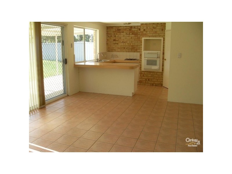 28 Endeavour Drive, Port Kennedy WA 6172