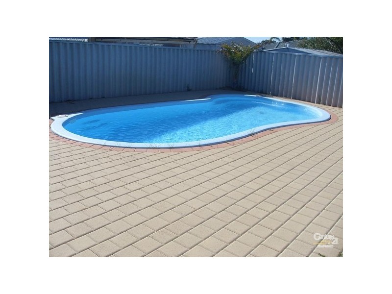 28 Endeavour Drive, Port Kennedy WA 6172