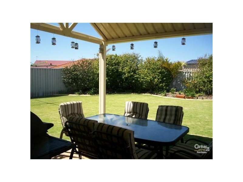 7 Lemans Elbow, Port Kennedy WA 6172