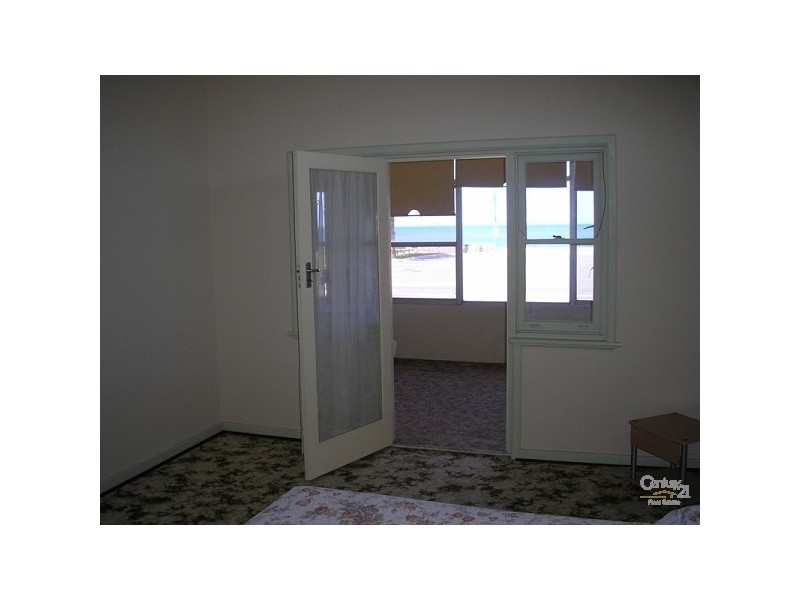 308 Safety Bay Road, Safety Bay WA 6169