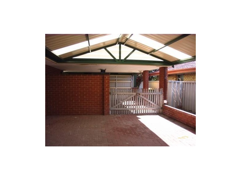 272 Grand Ocean Blvd, Port Kennedy WA 6172