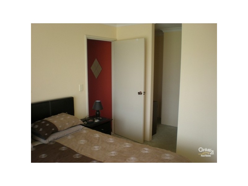 5 Waterloo Road, Cooloongup WA 6168