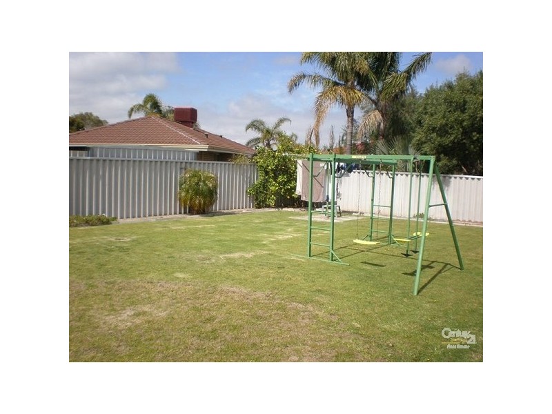 5 Waterloo Road, Cooloongup WA 6168