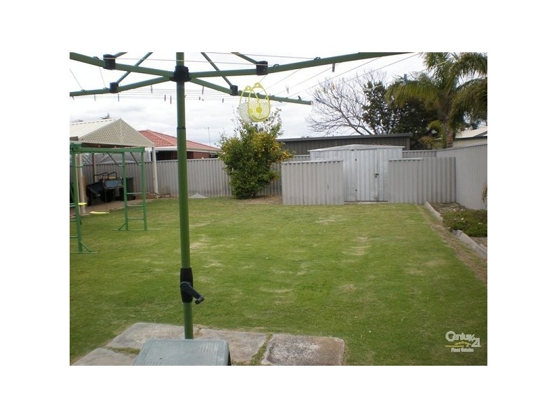 5 Waterloo Road, Cooloongup WA 6168