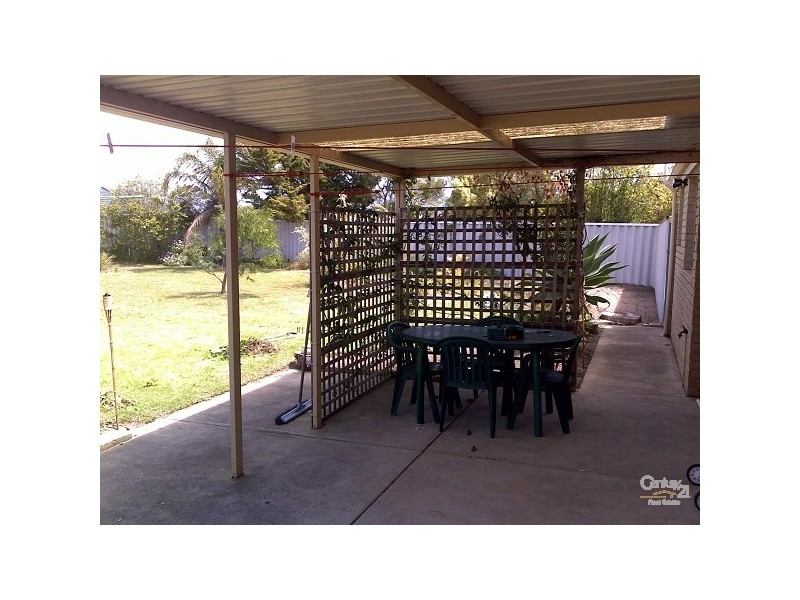 10 Rason Close, Cooloongup WA 6168
