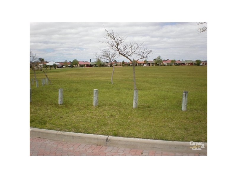 24 Lindeman Court, Waikiki WA 6169