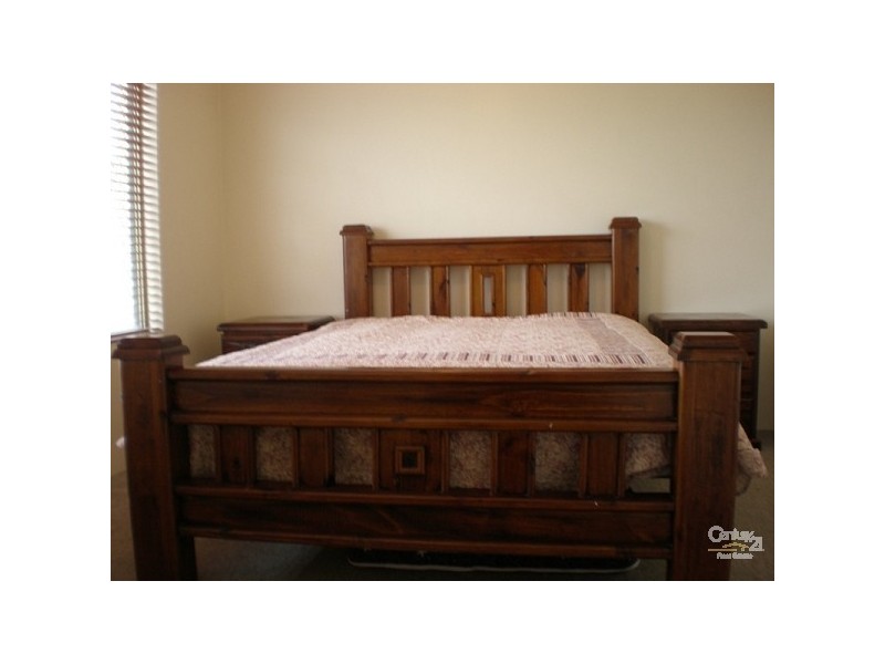 24 Lindeman Court, Waikiki WA 6169