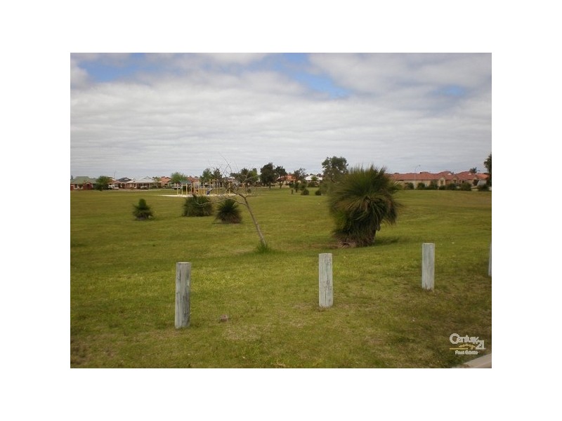 24 Lindeman Court, Waikiki WA 6169