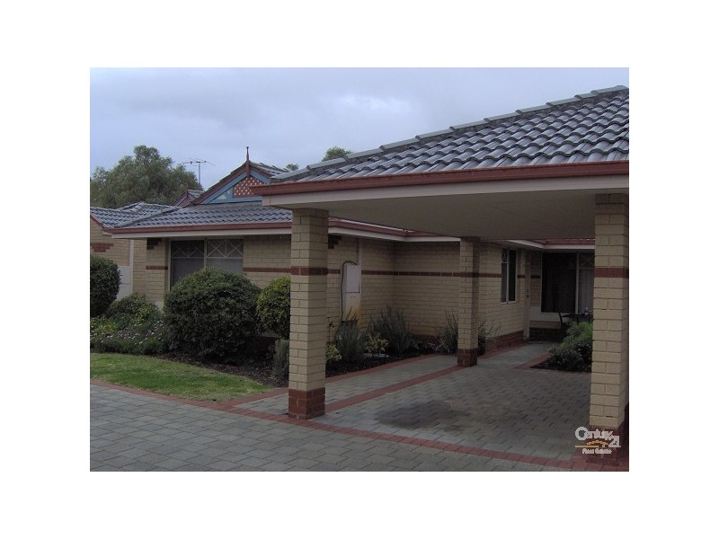 8/4 Marlo Place, Waikiki WA 6169