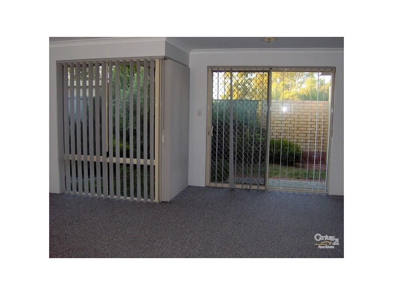 8/4 Marlo Place, Waikiki WA 6169