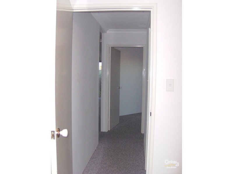 8/4 Marlo Place, Waikiki WA 6169