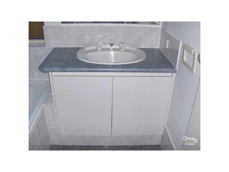 8/4 Marlo Place, Waikiki WA 6169