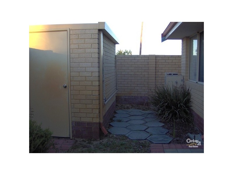 8/4 Marlo Place, Waikiki WA 6169