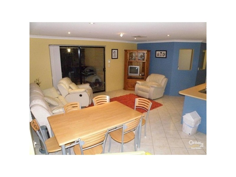 28 Boyle Avenue, Rockingham WA 6168