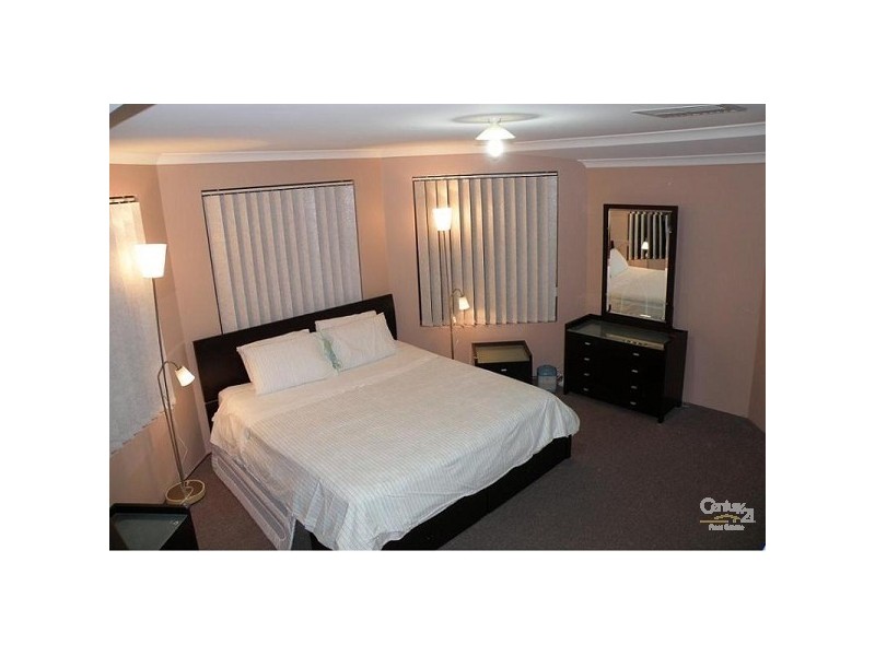 28 Boyle Avenue, Rockingham WA 6168