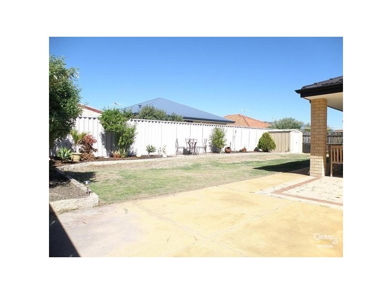 28 Boyle Avenue, Rockingham WA 6168