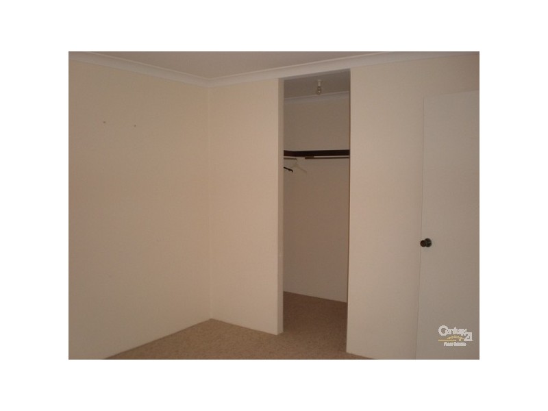 8 Greencroft Gardens, Warnbro WA 6169