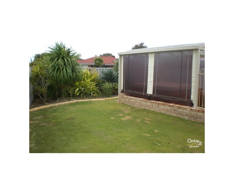 8 Greencroft Gardens, Warnbro WA 6169