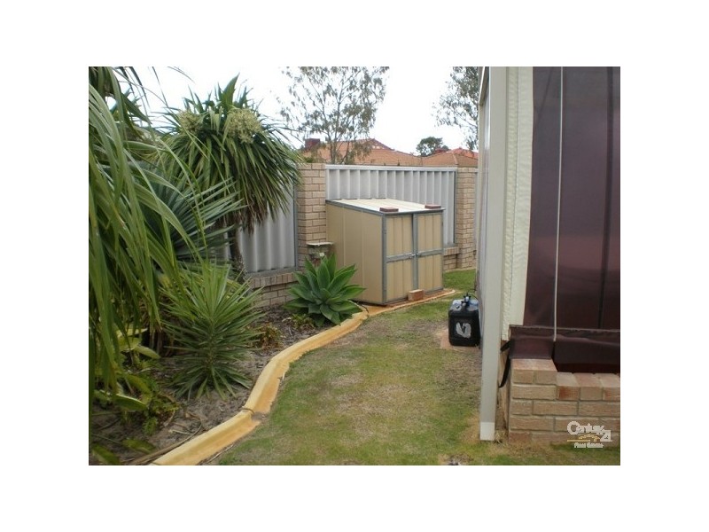 8 Greencroft Gardens, Warnbro WA 6169