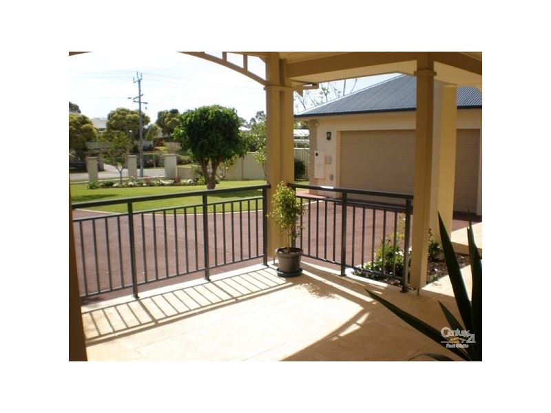 31 Fourth Avenue, Shoalwater WA 6169