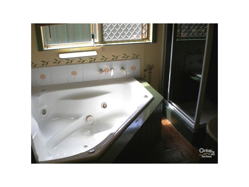 17 Ninda Road, Shoalwater WA 6169