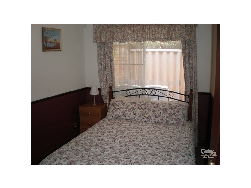 11 Ray Street, Rockingham WA 6168