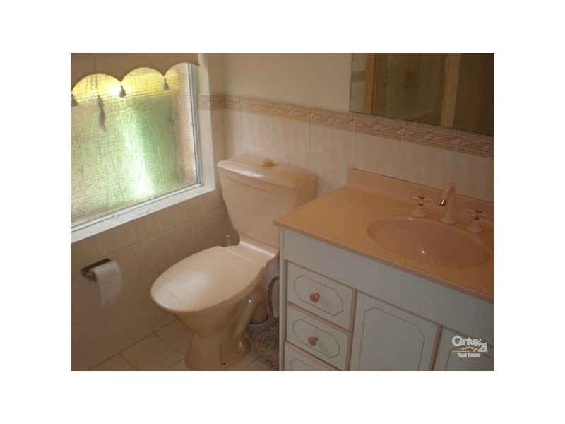 11 Ray Street, Rockingham WA 6168