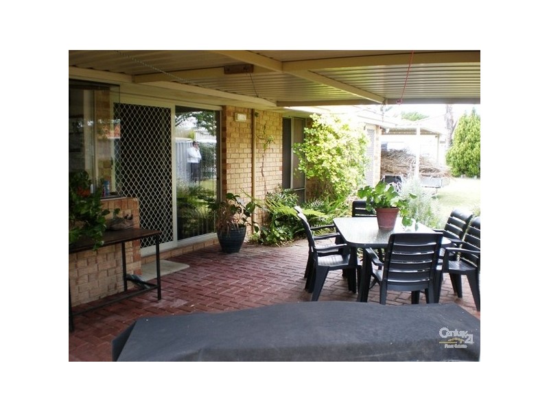 1 Burnside Way, Waikiki WA 6169