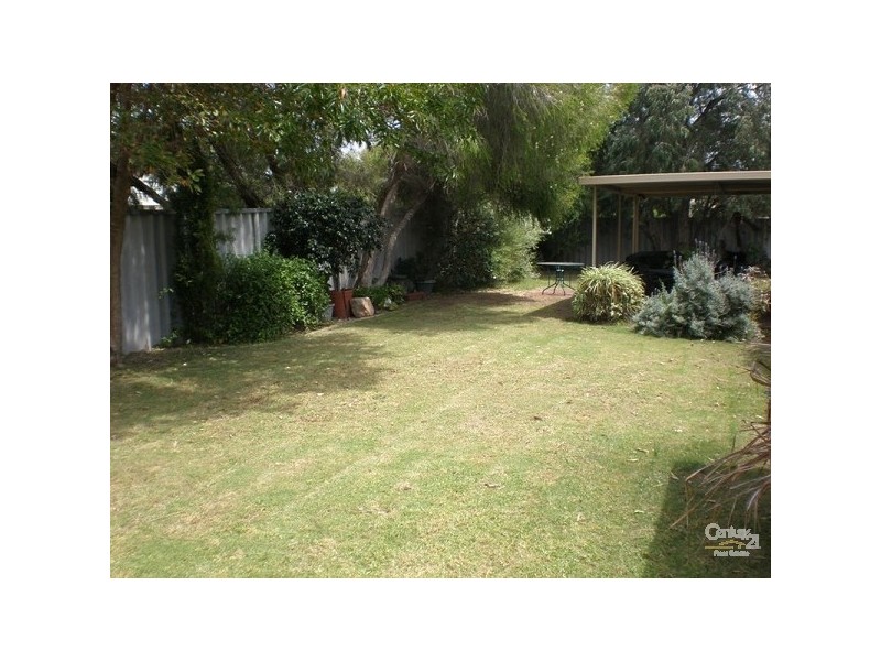 1 Burnside Way, Waikiki WA 6169