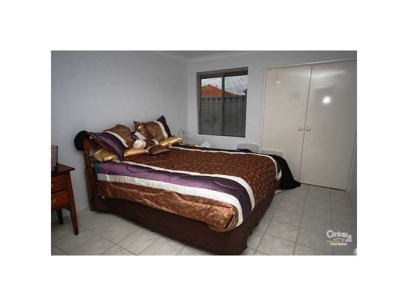 4 Dunkirk Court, Port Kennedy WA 6172