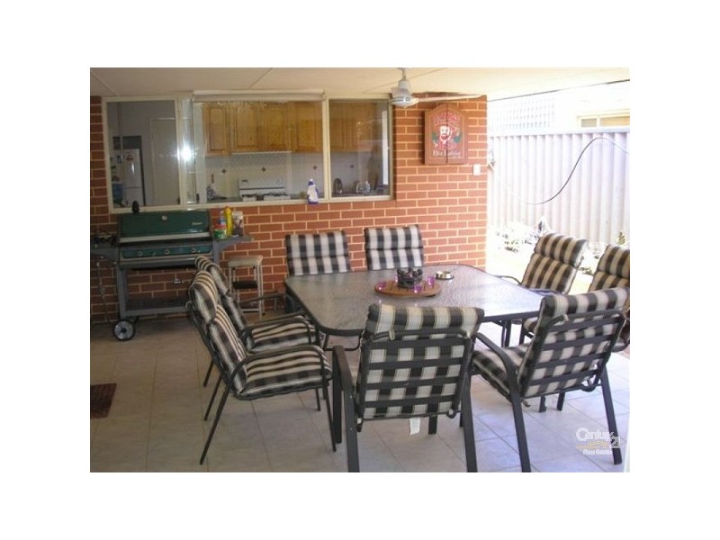 4 Dunkirk Court, Port Kennedy WA 6172